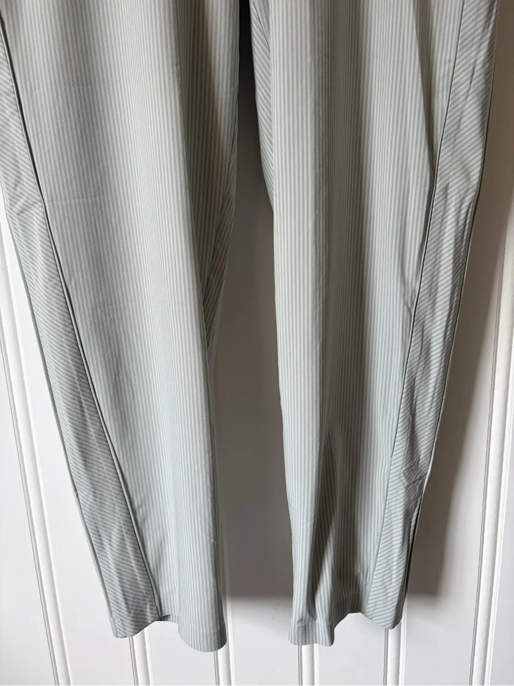 NWT Athleta Brooklyn Textured Ankle Pants Sage Green Travel Pull-On Size 10